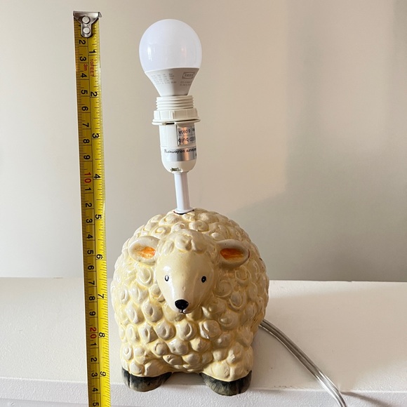 Cute Sheep Table Lamp - Picture 5 of 6